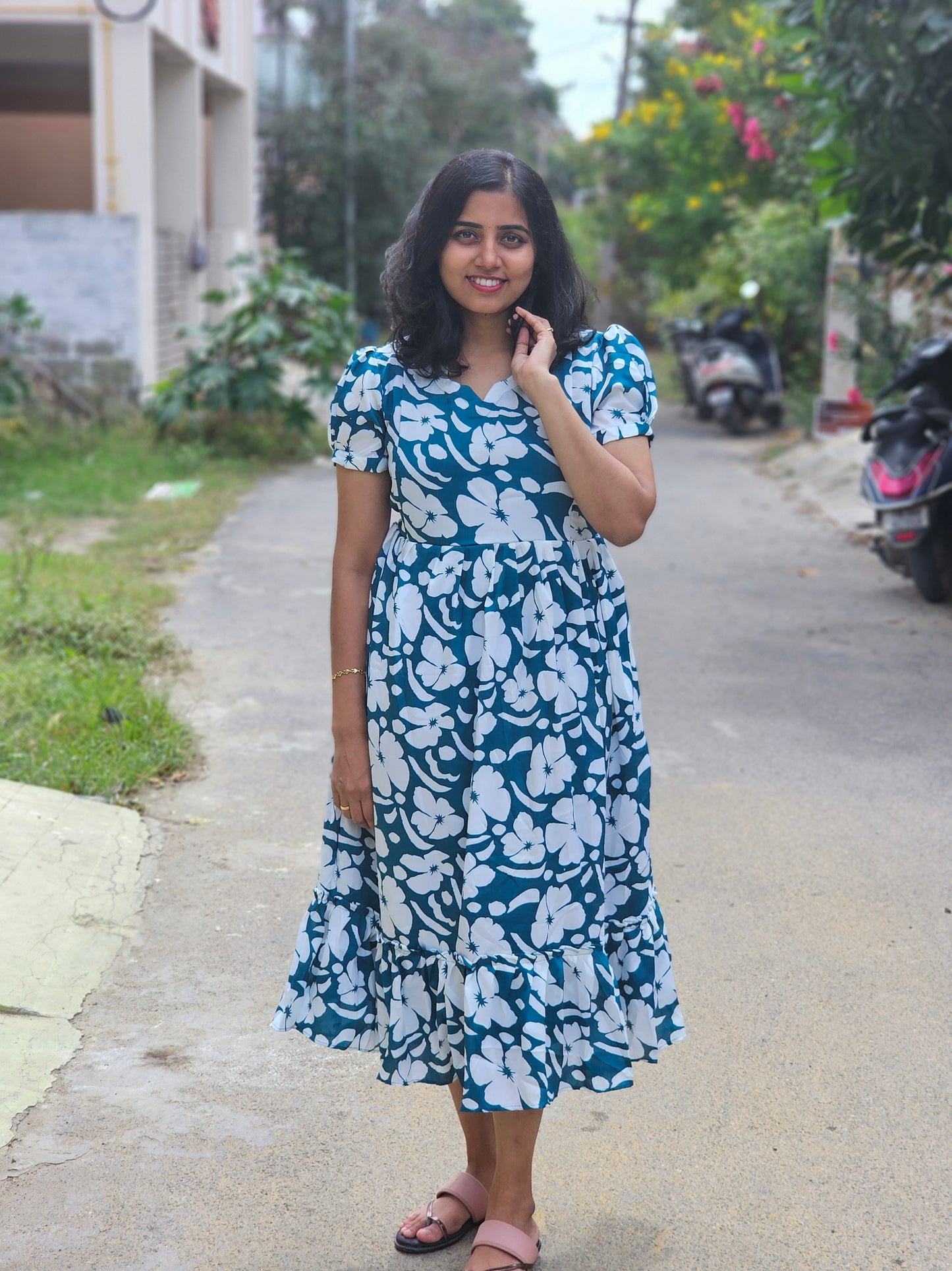 Green White Flowers Feeding Kurti with Zip with Full Lining