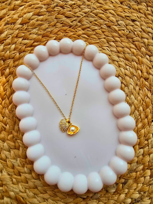Pearl inside cap Pendant with Chain