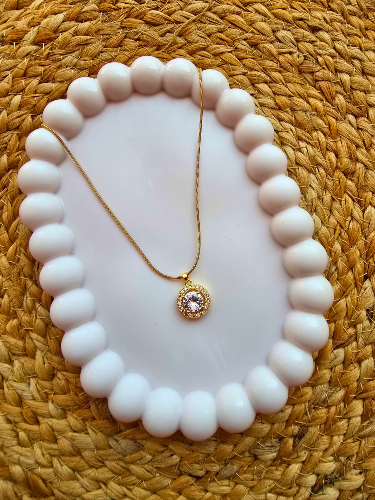 Circle Round Stone Pendant with Chain