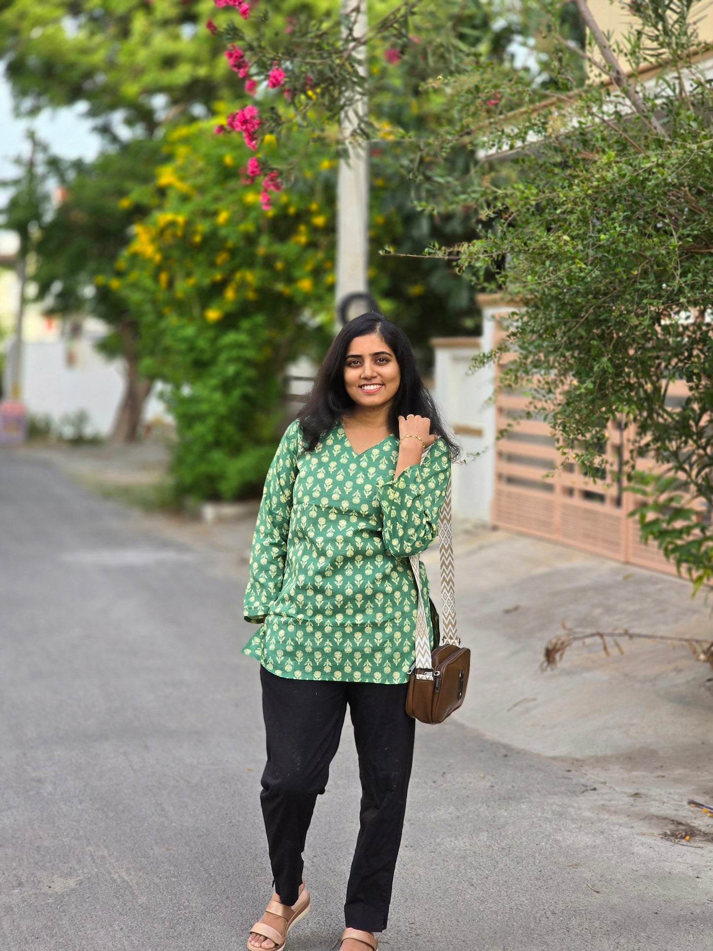 Green flowers short Top
