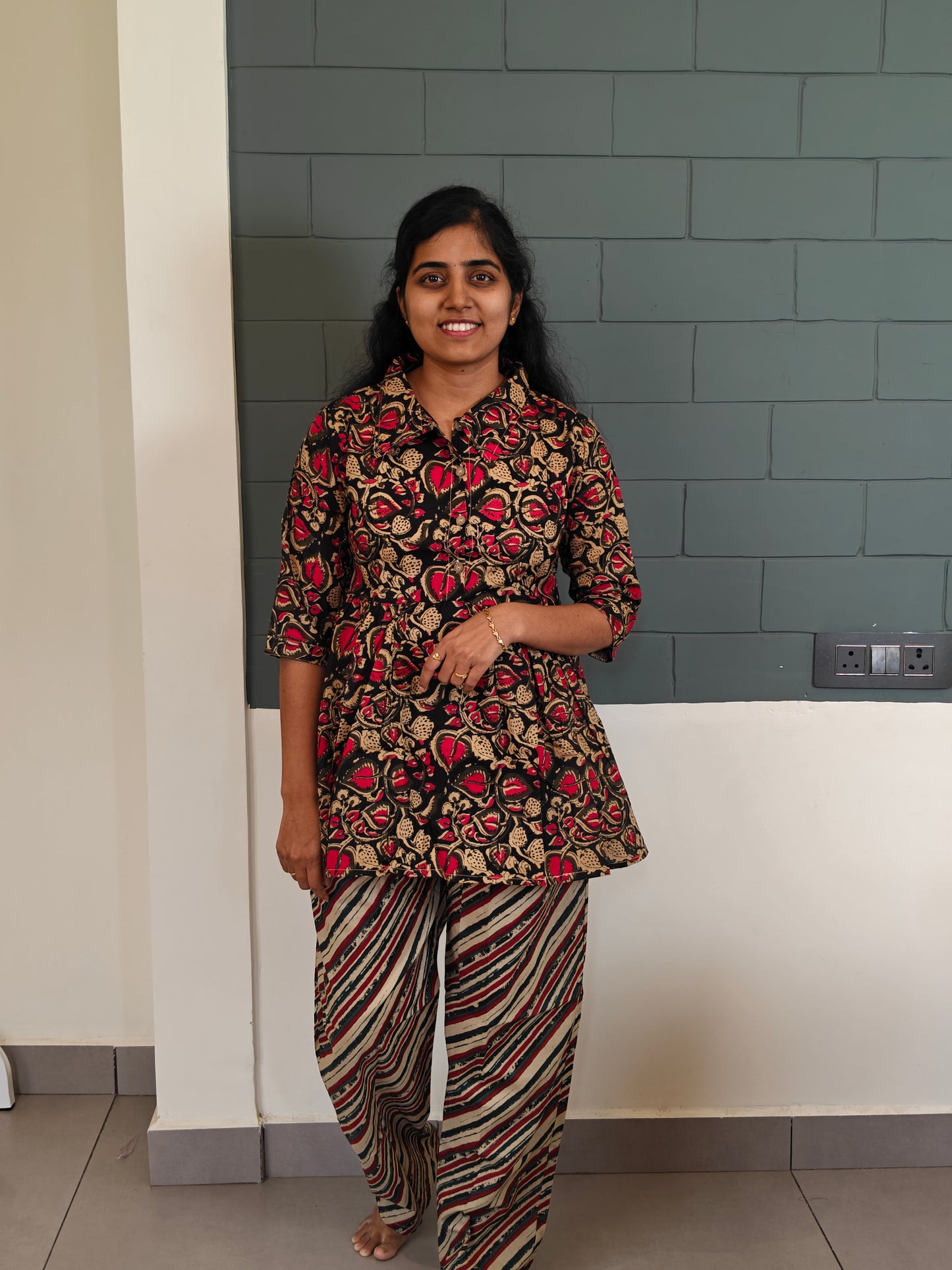 Black red floral kalamkariPeplum Coord set
