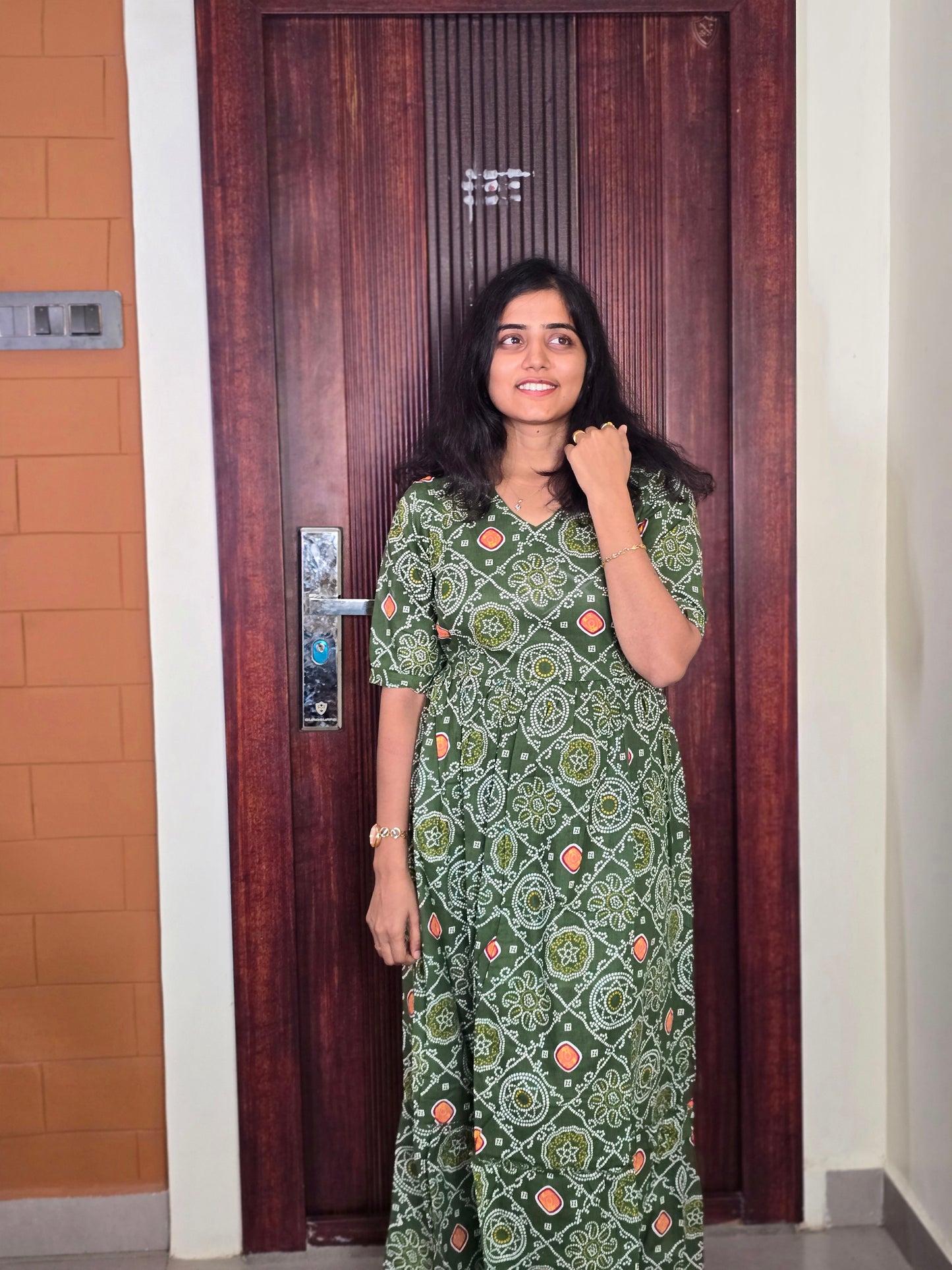 Green Bandhini Feeding Maxi