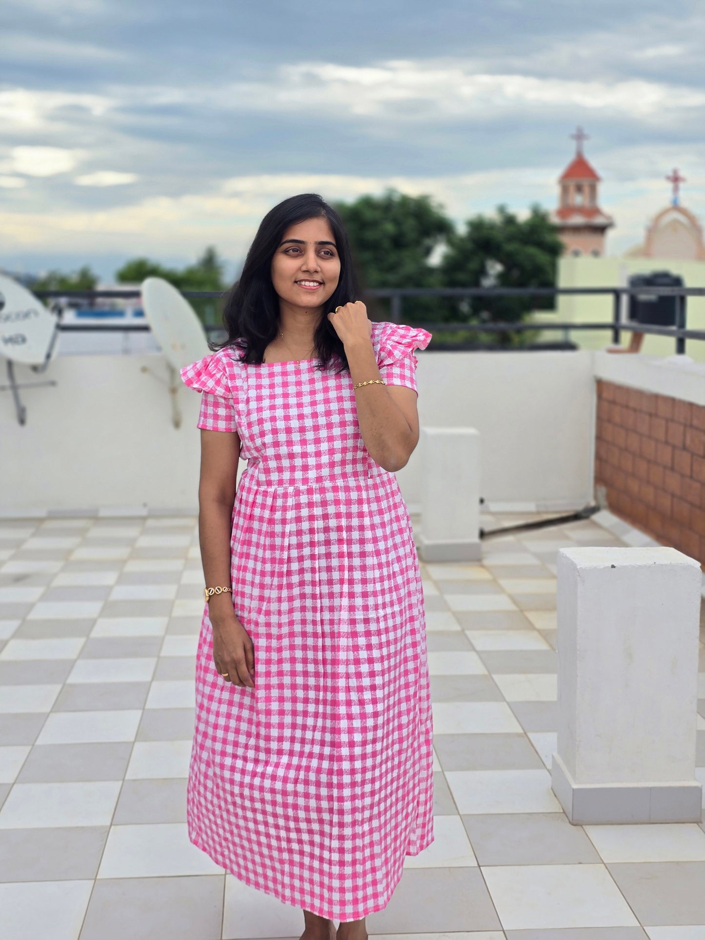 Pink white checked Feeding Maxi