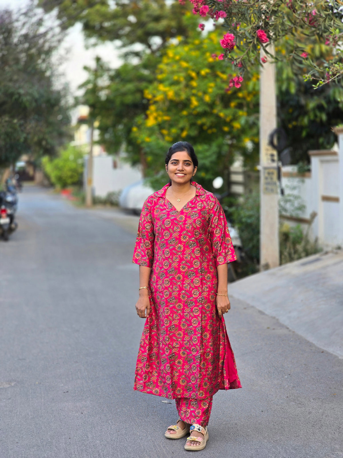 Magenta pink colar top floral print kurti