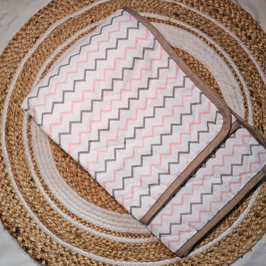 Soft Muslin Blanket for Babies – 4  - Zig-Zag Pink