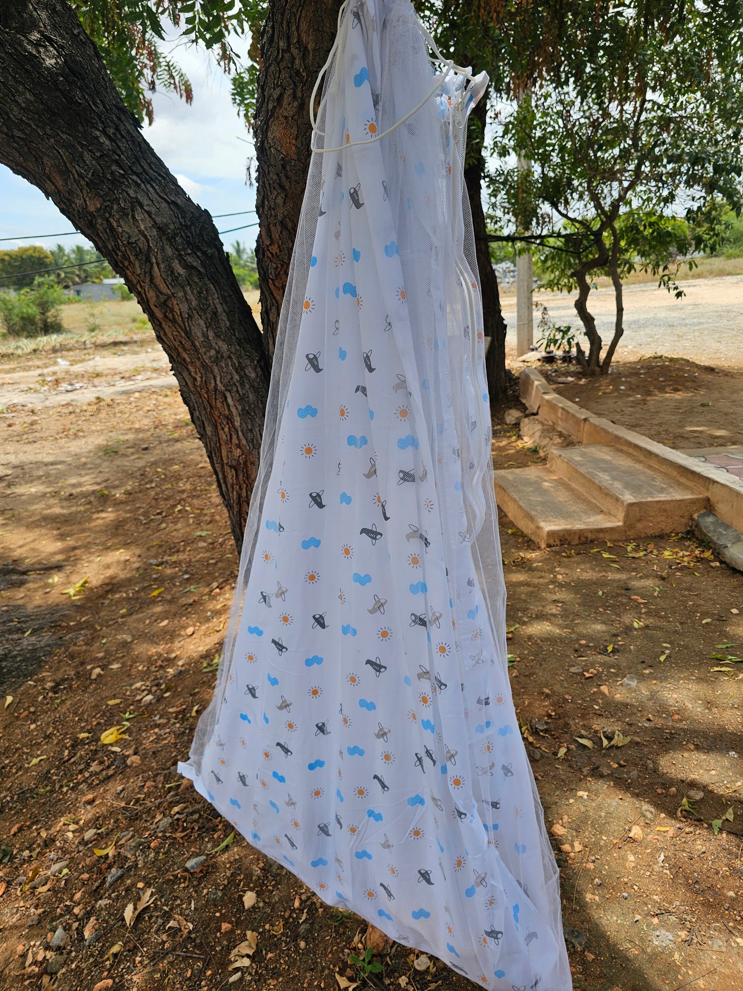 Combo of Pure Cotton Sleep Safe Thottil with Net and Separator Stick- Clouds Sun Aeroplane