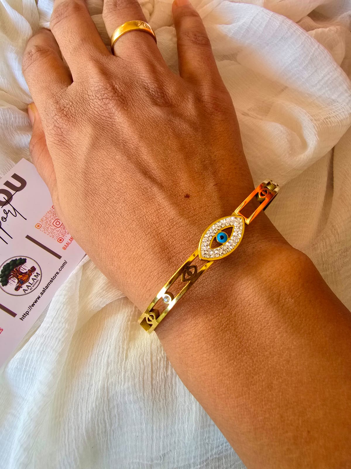 Beautiful Eye Kada Bracelet