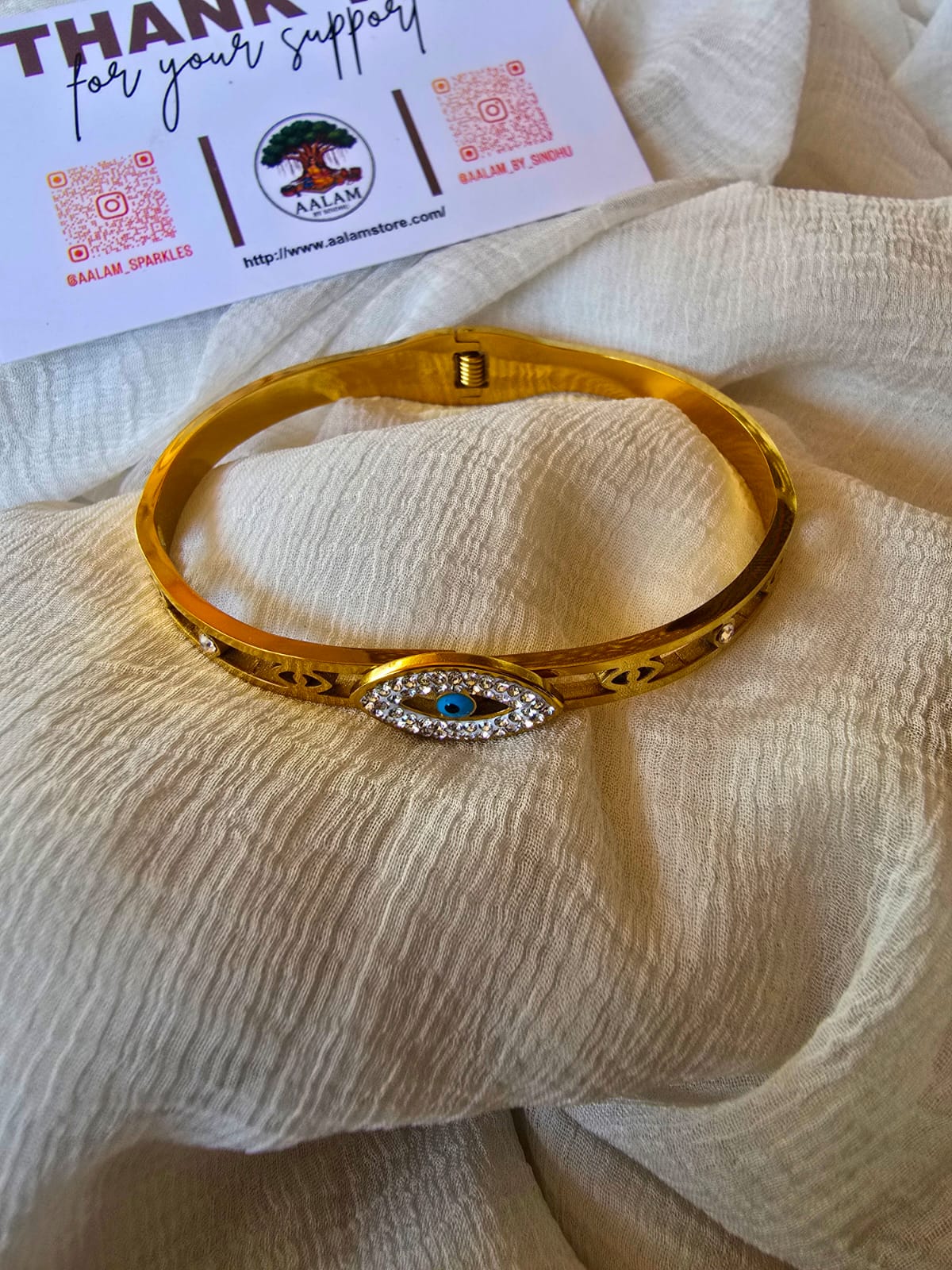 Beautiful Eye Kada Bracelet