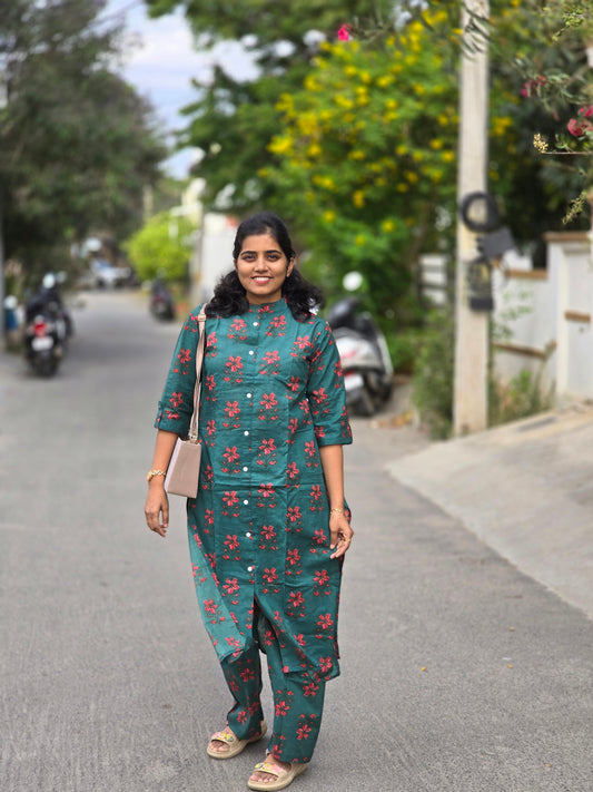 Dark Green & Red flowers kurti set