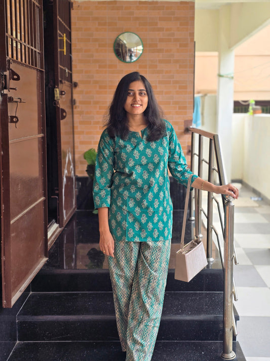 Green mottif coord set
