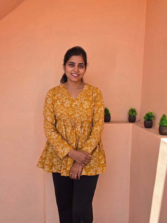 Manjal Veyil
