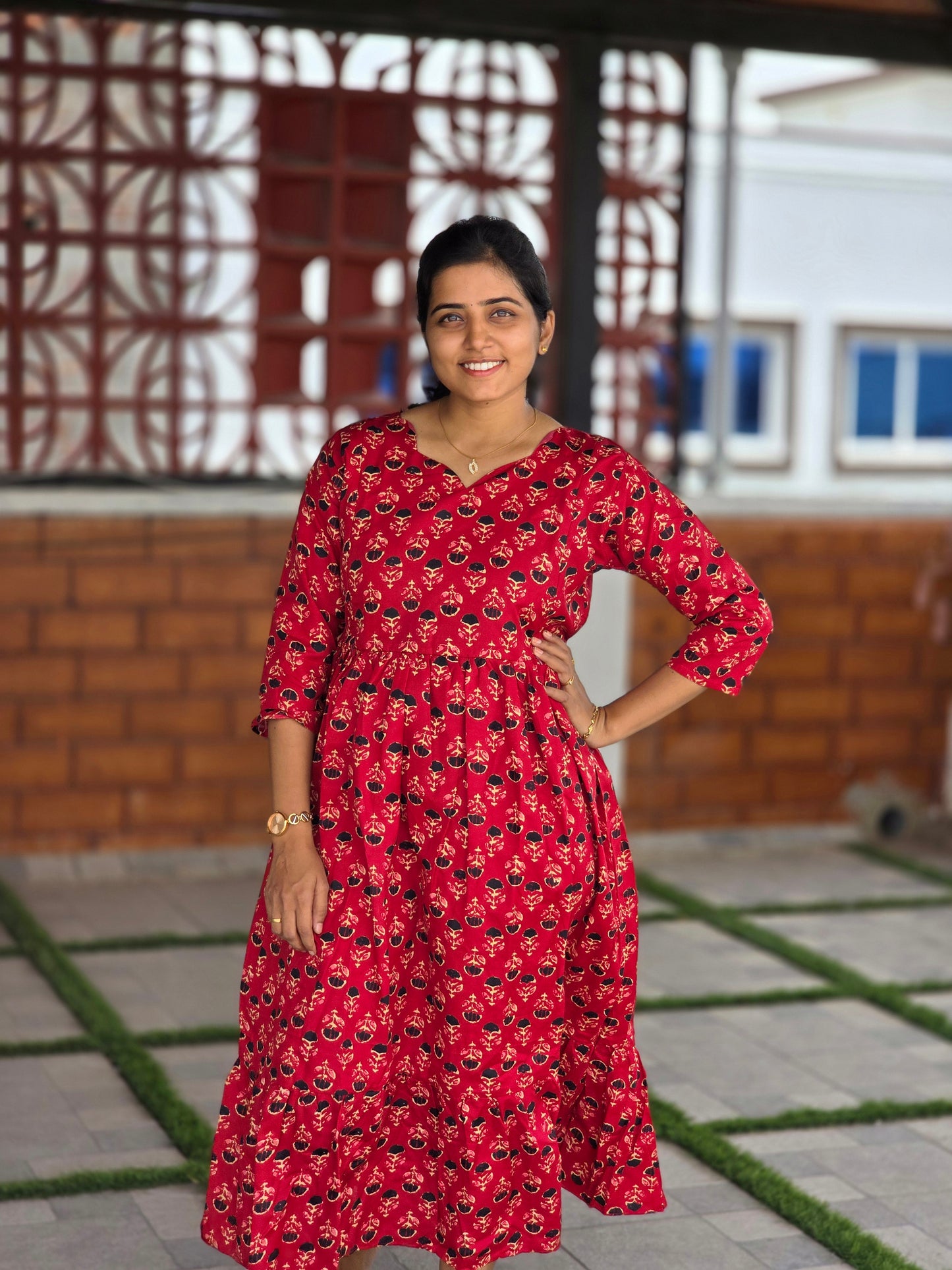 Red button rose Maxi