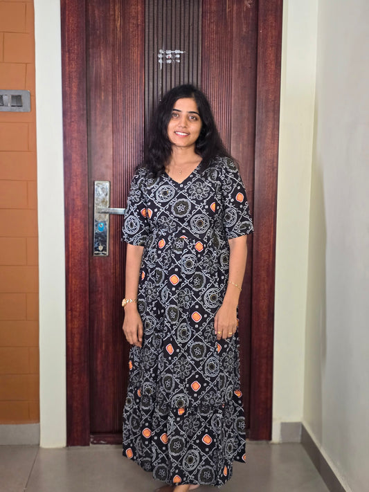 Black Bandhini Feeding Maxi