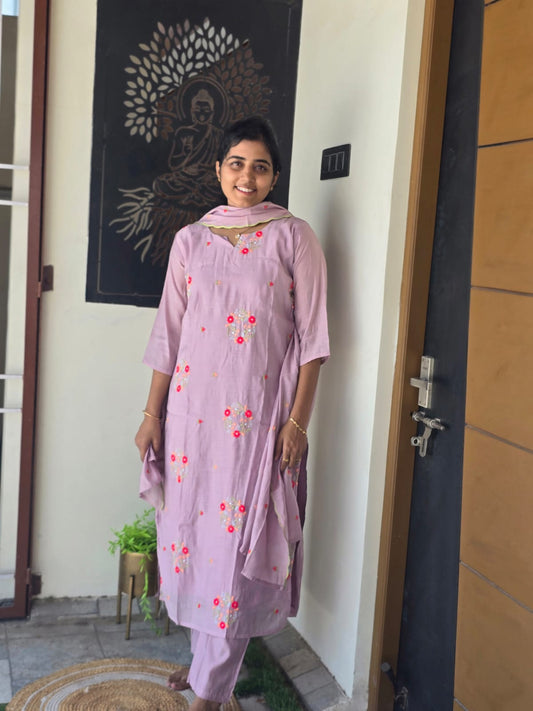 Lilac mul chanderi floral Embroidery Festive Salwar set