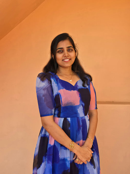Neela Vaanam Maxi