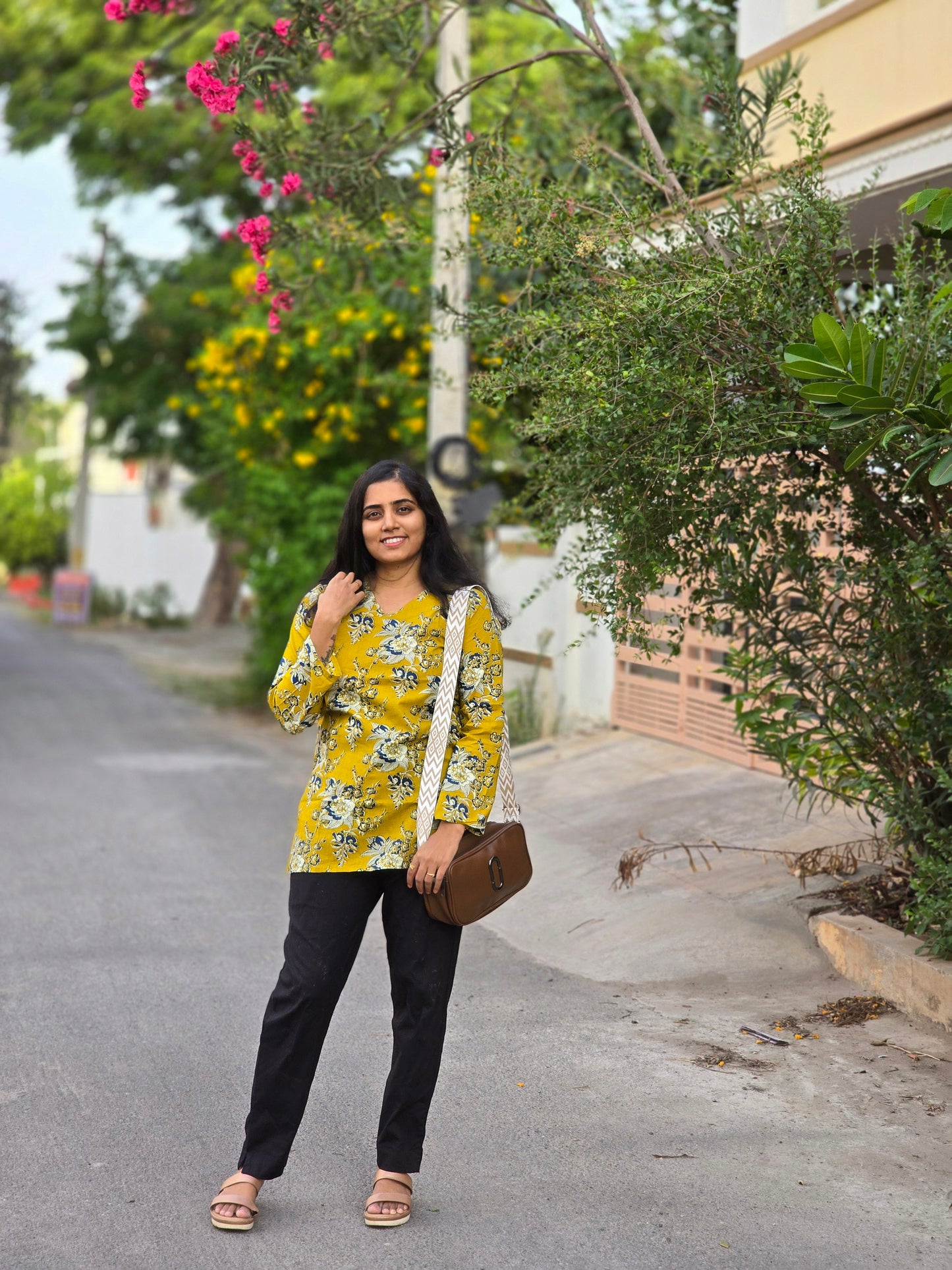 Yellow Blue flowers short Top