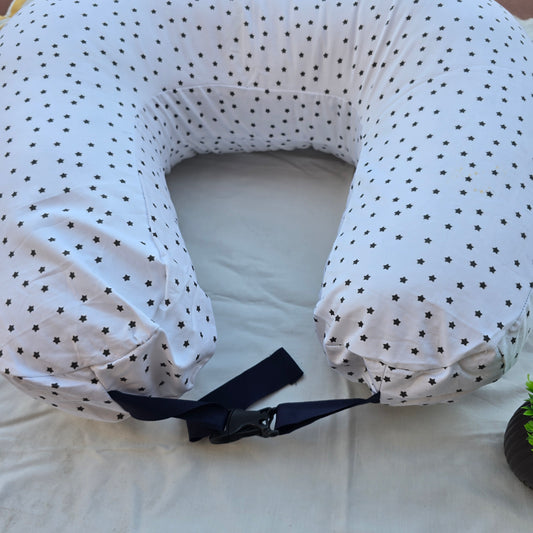 Feeding Pillow with belt- White with Black Stars