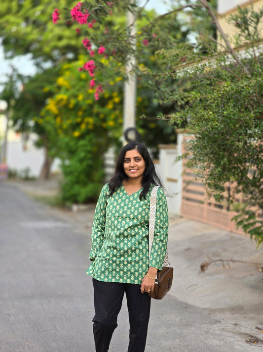 Green flowers short Top