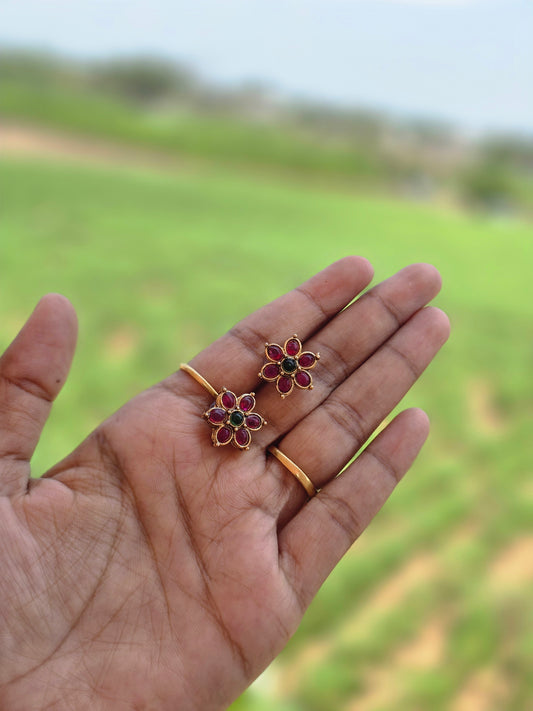 Flower with single line Pearl