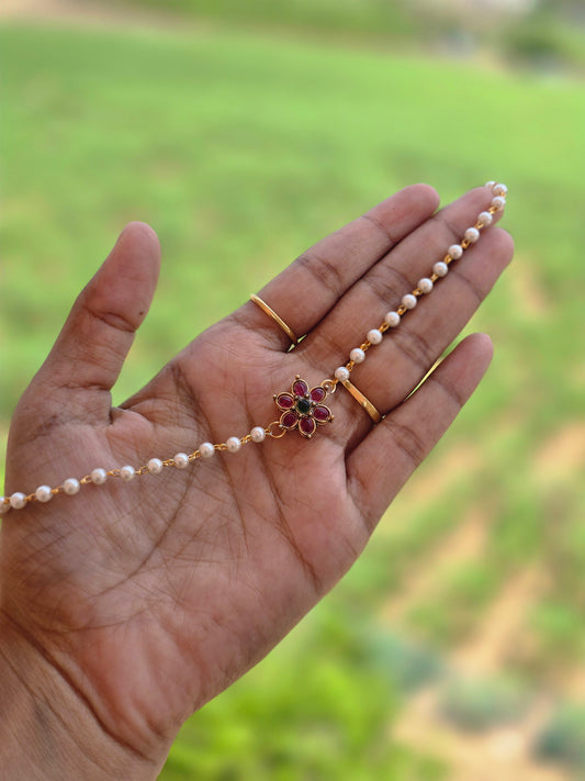 Flower with single line Pearl