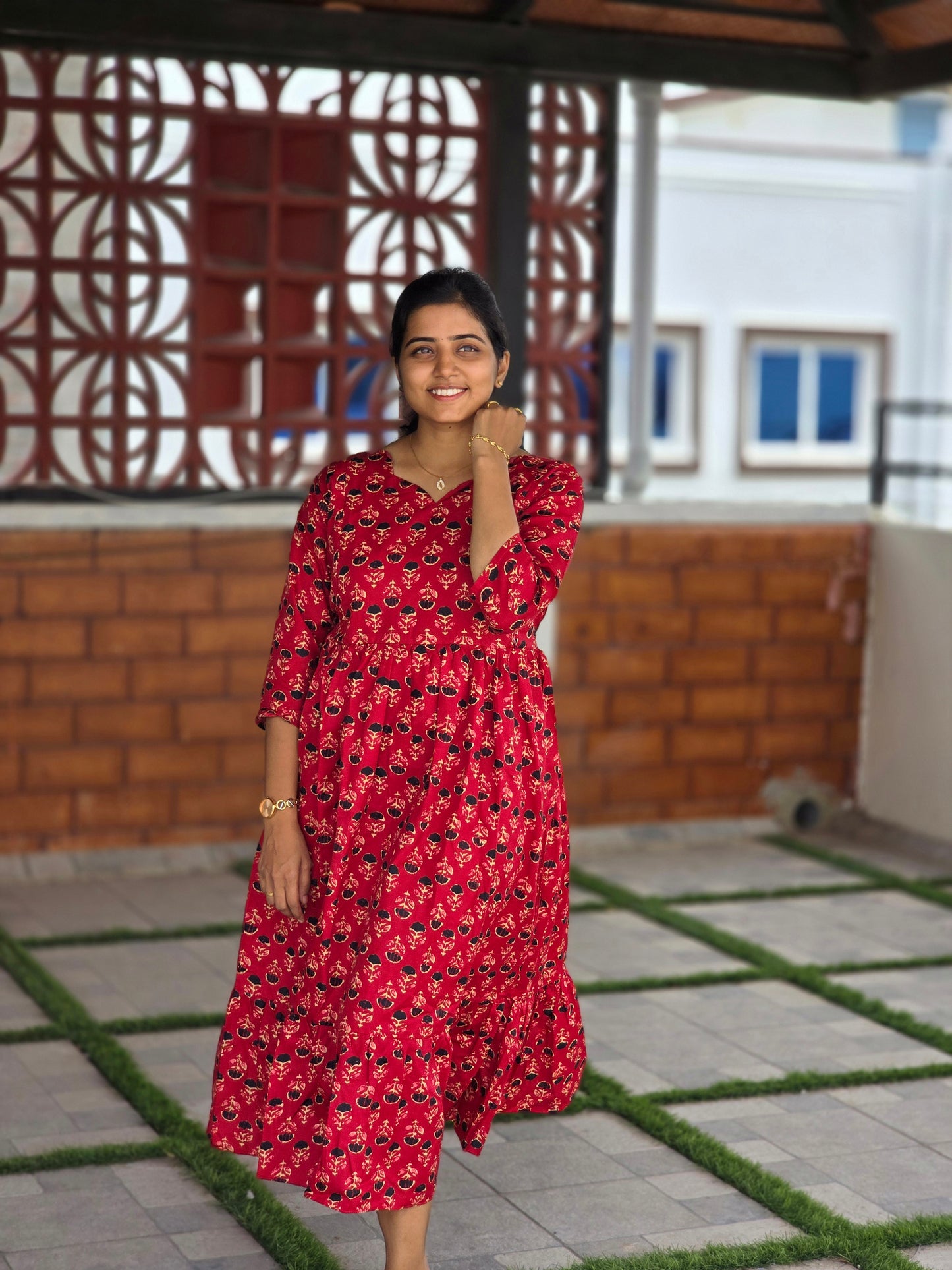 Red button rose Maxi